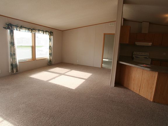 living room/ kitchen