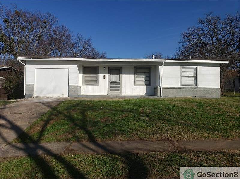 1st image of 4305 Carmel Ave