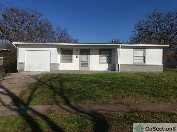 4305 Carmel Ave, Fort Worth, TX 76119