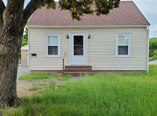 4 Riverbank St, Sanford, ME 04073