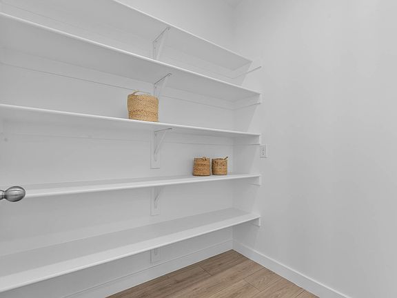 5th image of 553 E Levengrove Dr #1159
