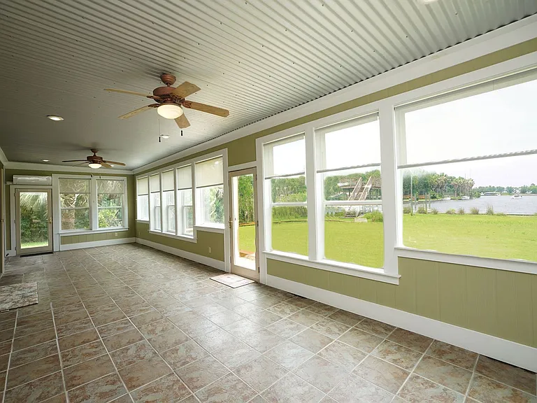 27 Old Ferry Rd — Photo 22