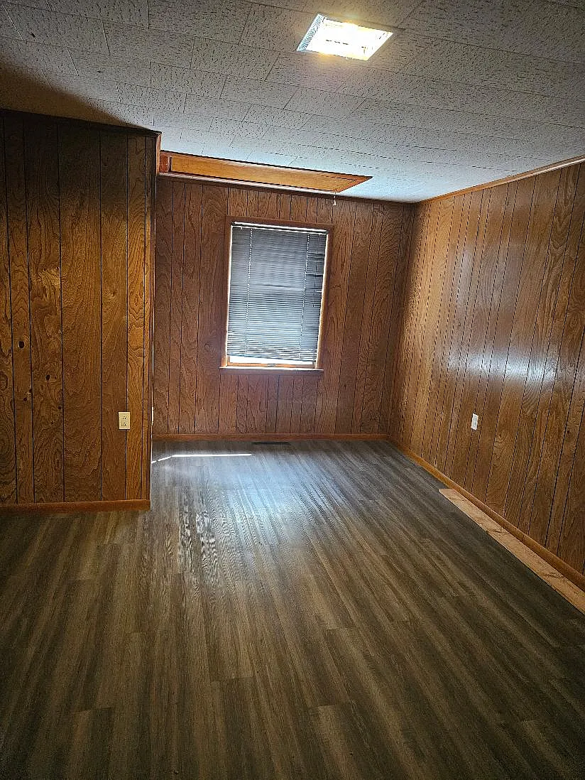3 bed, 1200 sqft, $1,200 — Photo 2