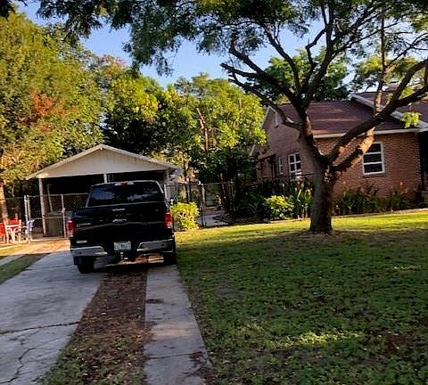 3rd image of 2239 & 2239a South St