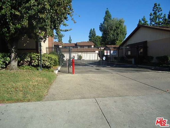 3rd image of 8736 Willis Ave