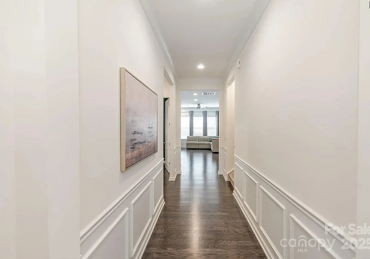4 bed, 2760 sqft, $3,200 — Photo 1