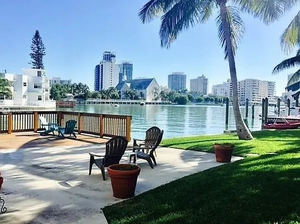 6911 E Bay Dr #9, Miami Beach, FL 33141