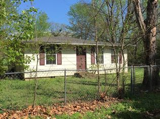 902 N 27th St, Van Buren, AR 72956