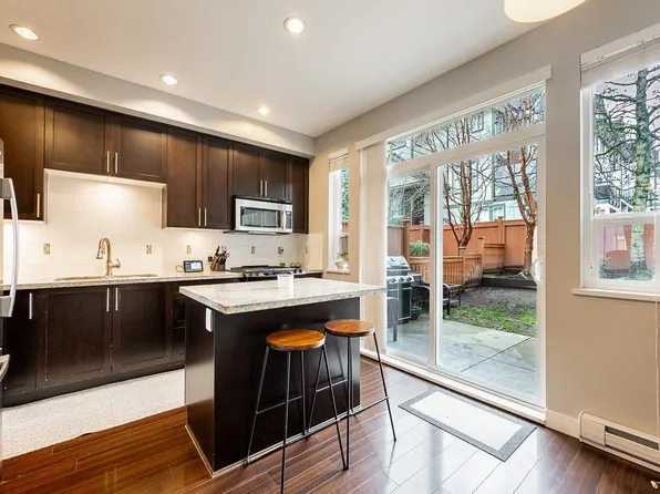 2929 156th St #8, Surrey, BC V3Z 0S9