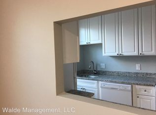 628 8th St NE APT 3, Washington, DC 20002