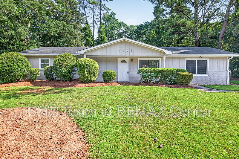 4 bed, 2.0 bath, 1440 sqft, $1,725 — Photo 4