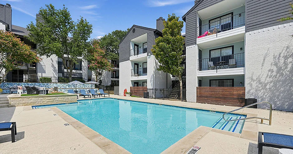 Maya at White Rock Apartments — Photo 1