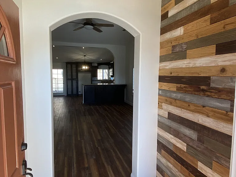 432 Dry Meadow Ln — Photo 3