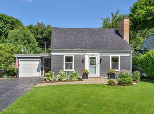 1334 S 4th St, St Charles, IL