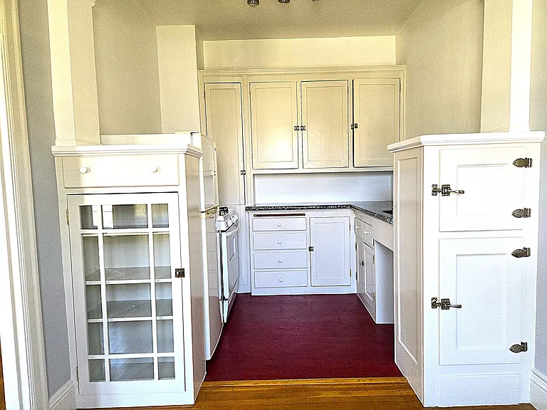 1401 Grove St #6 — Photo 8