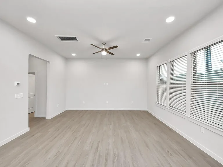 7318 Hadley Meadow Ln — Photo 19