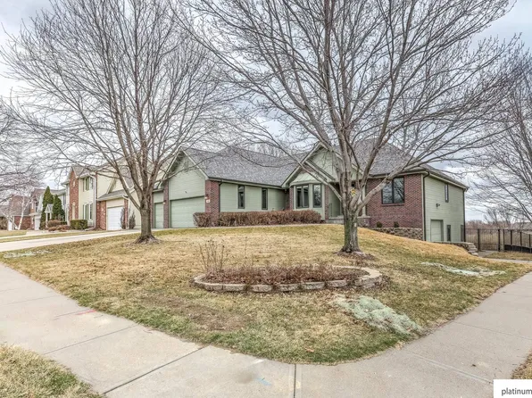 4661 S 174th Ave, Omaha, NE 68135
