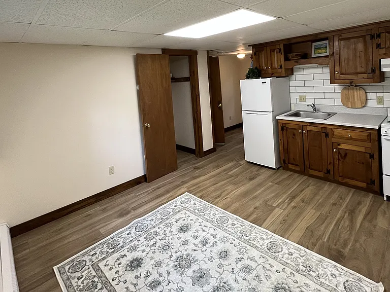 149 Woodland Dr #4 — Photo 1