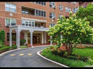 6738 108th St APT C63, Flushing, NY 11375