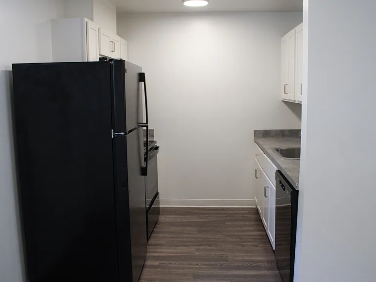 Point and Ravine Apartments — Photo 20
