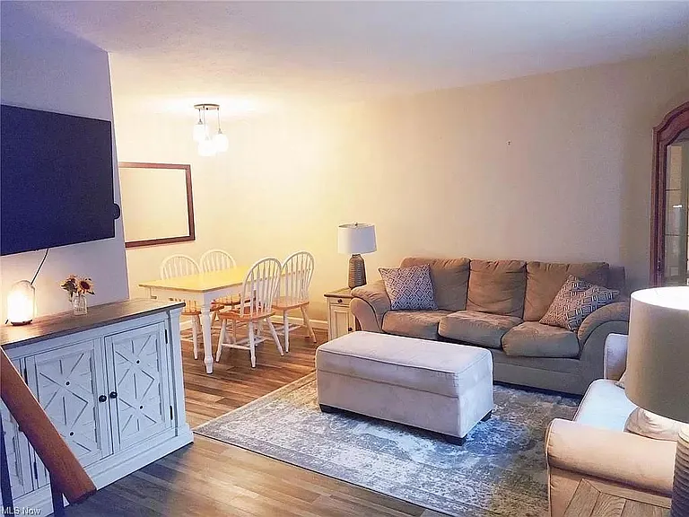 26635 Central Park Blvd — Photo 4
