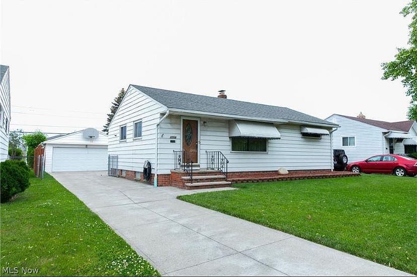 1st image of 4759 Heather Ln