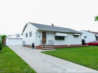 4759 Heather Ln, Brooklyn, OH