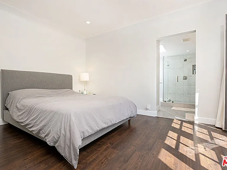 9023 Phyllis Ave — Photo 26