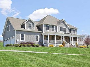 1 High Point Cir, Warwick, NY 10990
