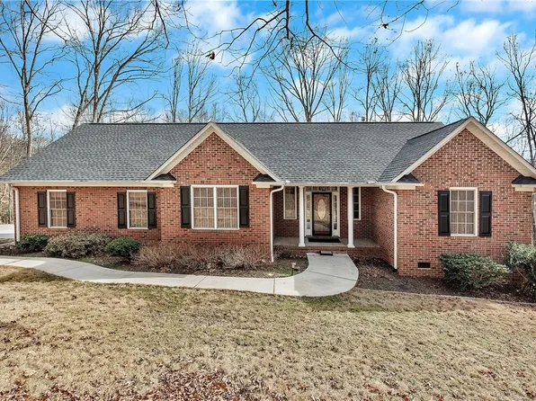 1432 Hunters Trl, Anderson, SC 29625