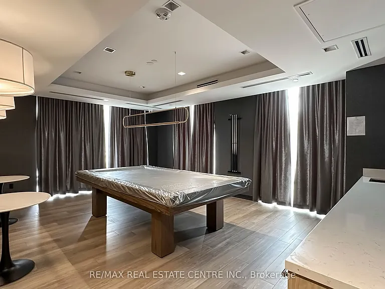 1010 Dundas St E #Penthouse 12 — Photo 39