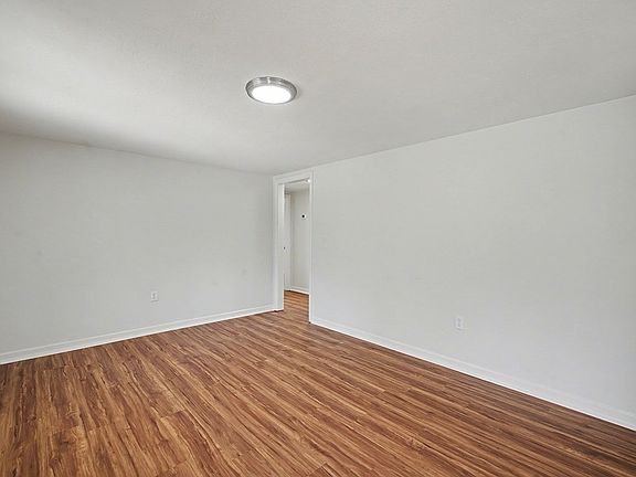 4th image of 607 16th Ave