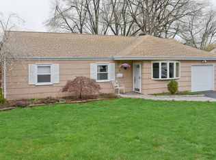 9 Melrose Dr, Livingston, NJ 07039