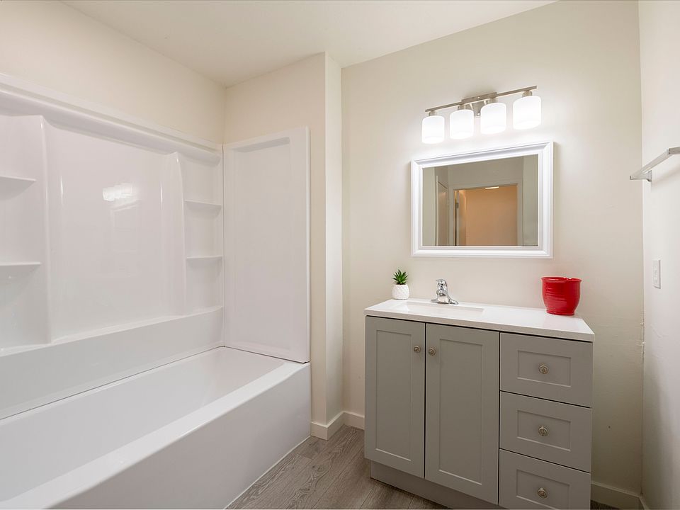 1st image of 1101 N Nayon St #1101