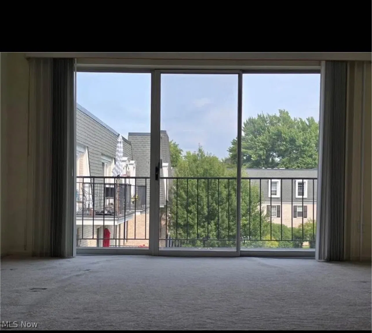 3 bed, 2000 sqft, $2,400 — Photo 3