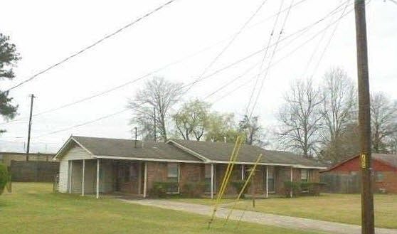 2nd image of 120 Country Club Dr