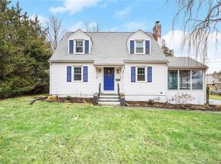 23 Wilmot Ave, Trumbull, CT 06611