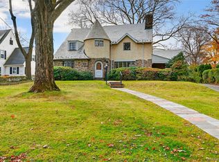 5 Seymour Pl, White Plains, NY 10605