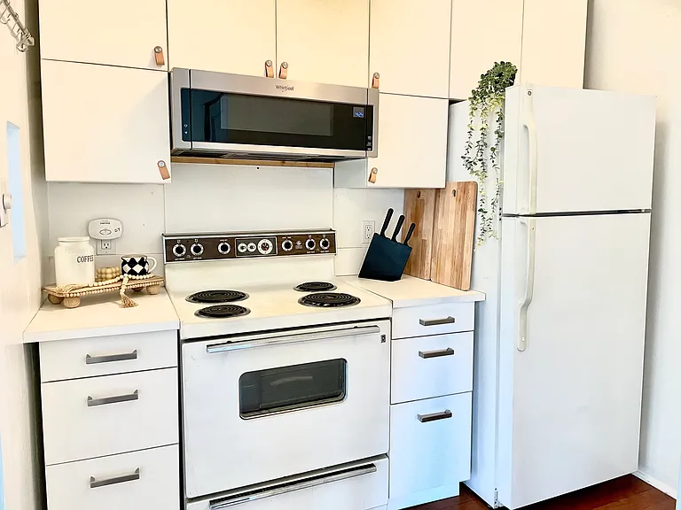 4757 Thackeray Pl NE #3 — Photo 10