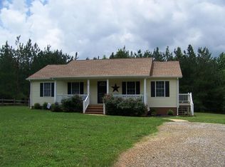 1391 Carter Rd, Farmville, VA 23901