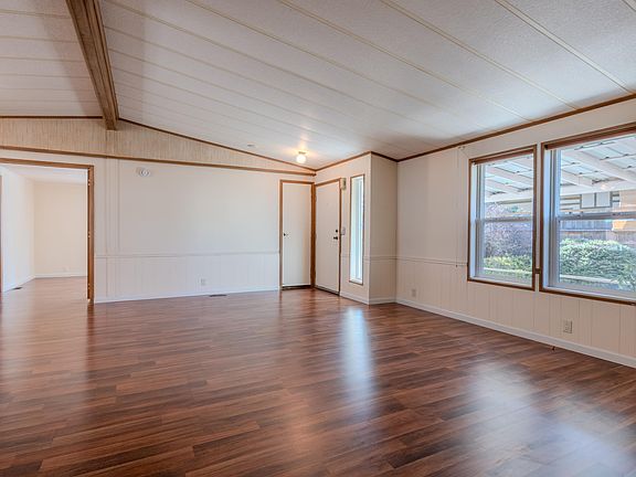 3rd image of 215 Tolman Creek Rd Space 10