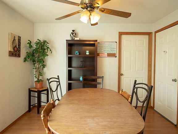 5th image of 221 21st Pl SE