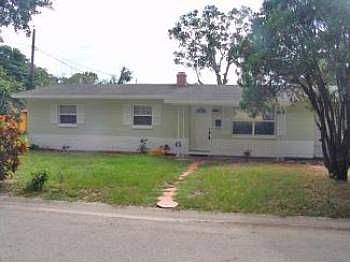 2nd image of 2648 24th Ave S