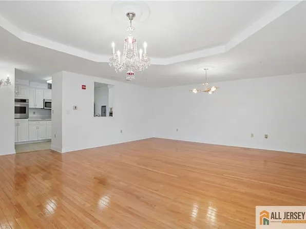 2216 Windrow Dr, Princeton, NJ 08540