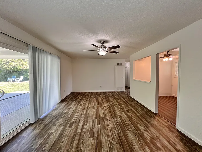 7312 Volta Ct — Photo 14