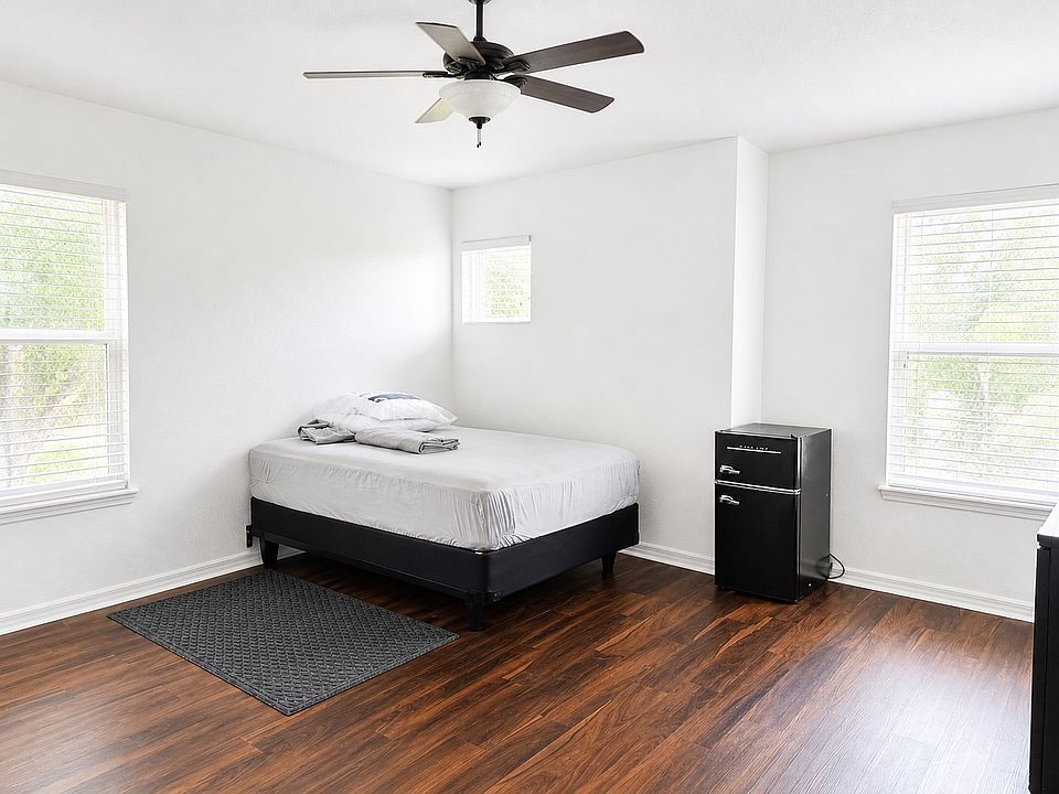 1st image of 3730 San Jacinto Cir