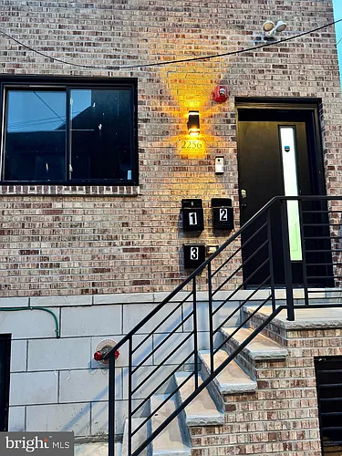 2256 N 9th St #1 Photo 1