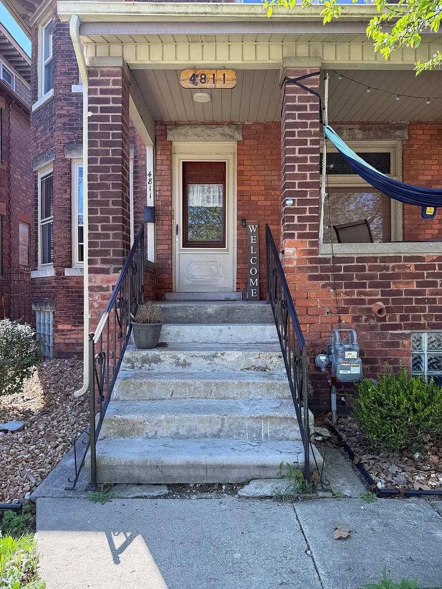 front door - 4811 Trumbull St