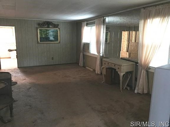 Big Living Rm Just Needs TLC