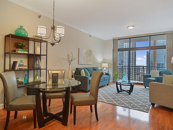 4th image of 1322 S Prairie Ave Unit 1803
